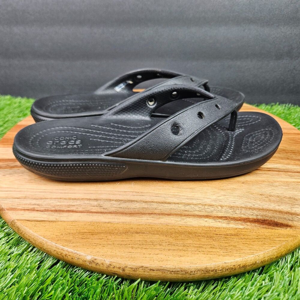 Crocs Iconic Classic Flip Flop Sandals Womens 7 Black Comfort Casual Slip On